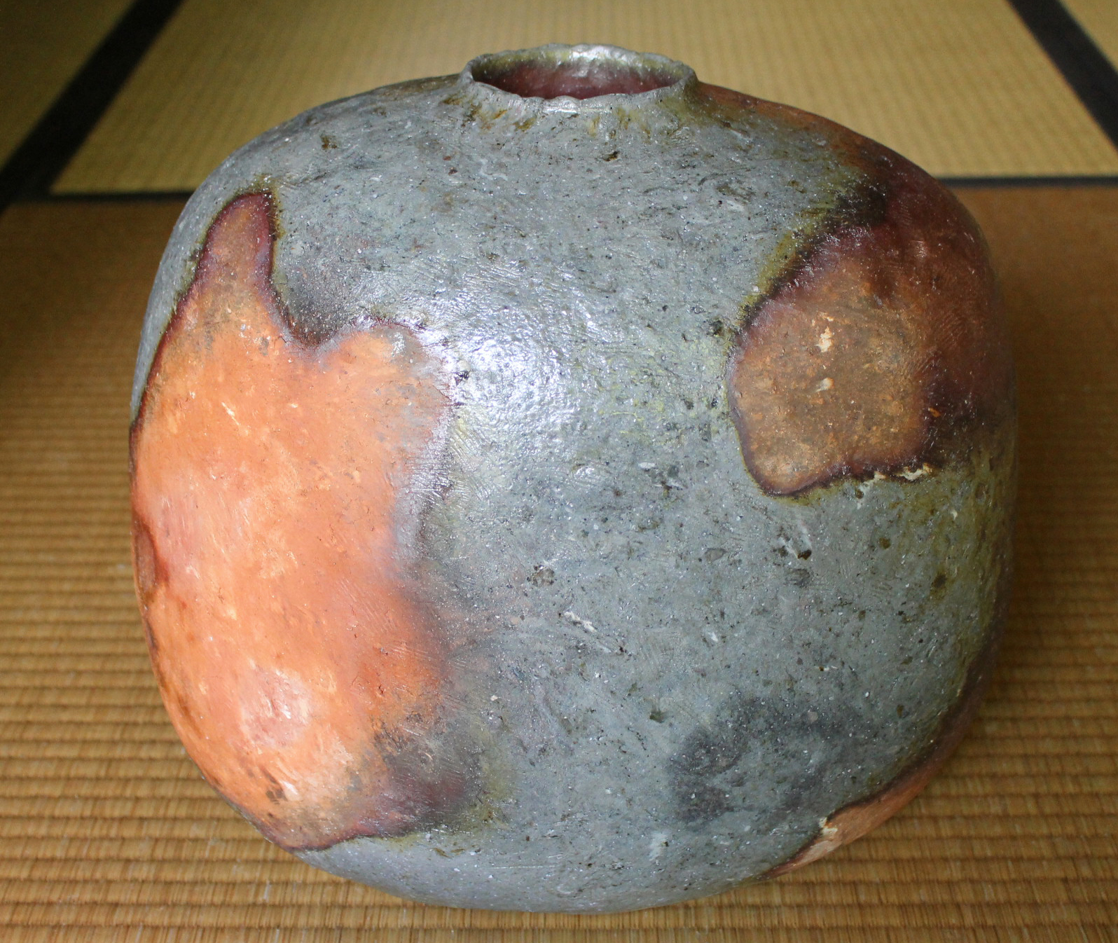 Bizen Marbled-Clay Jar by Yokoyama Naoki | Robert Yellin Yakimono Gallery